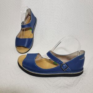 Softstar Blue Leather Solstice Flat Sandal Minimal Barefoot Women 8.5 READ